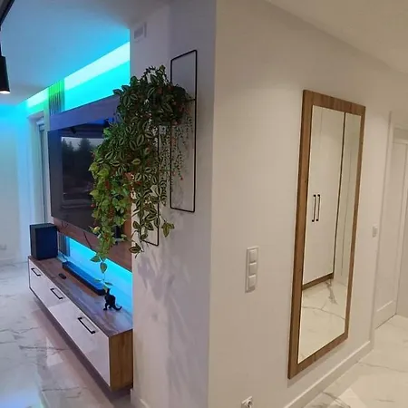 Apartment Lobez Prestige شقة *