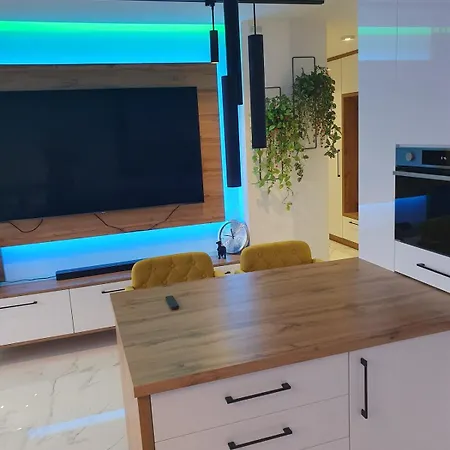 Apartment Lobez Prestige شقة *