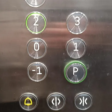 Apartment Lobez Prestige شقة *